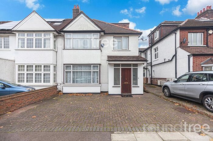 4 Bedroom Semi-Detached House To Rent In Elmcroft Avenue, Golders Green, NW11