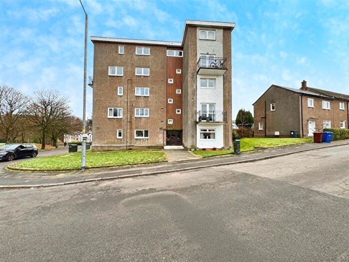 2 Bedroom Flat To Rent In New Street, Clydebank, G81