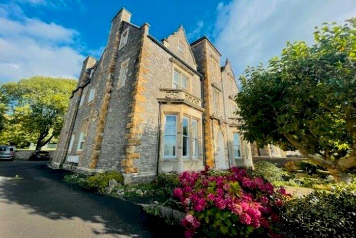 2 Bedroom Flat To Rent In Linden Road, Clevedon, BS21