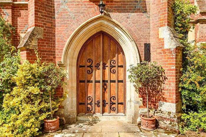 2 Bedroom Flat For Sale In Grenehurst Park, Capel, Dorking, Surrey, RH5