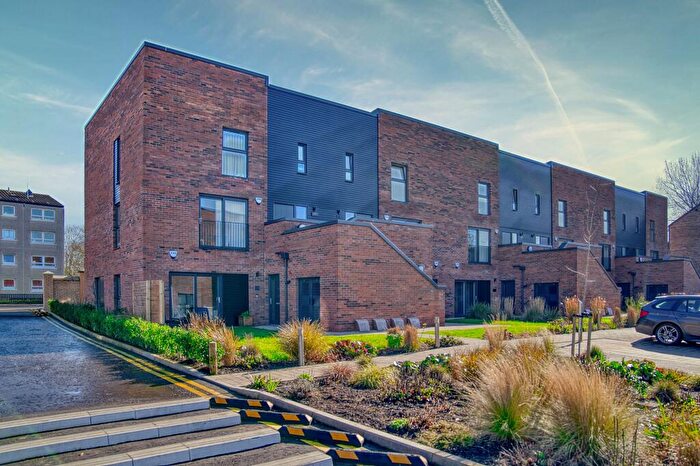 2 Bedroom Flat For Sale In Festival Court, Festival Park, Glasgow, G51