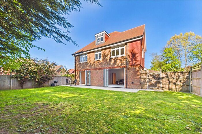 5 Bedroom Detached House For Sale In Astor Gardens, Horley, Surrey, RH6