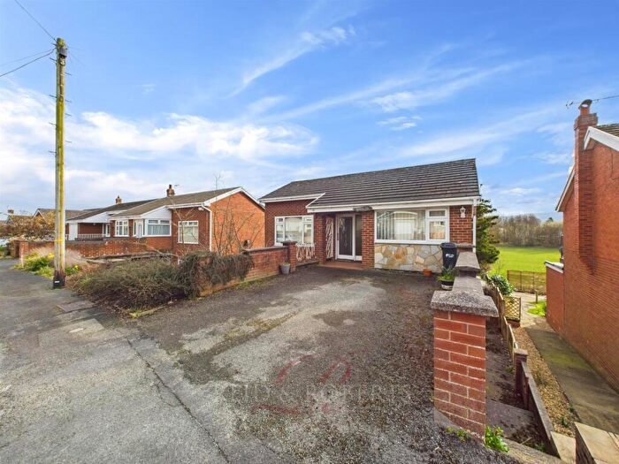 4 Bedroom Detached House For Sale In Bryn Awelon, Mold, CH7