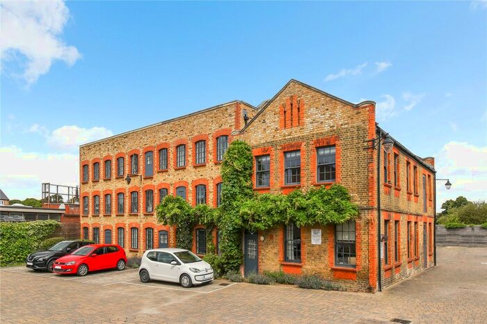 2 Bedroom Flat To Rent In Athelstan Place, Twickenham, TW2