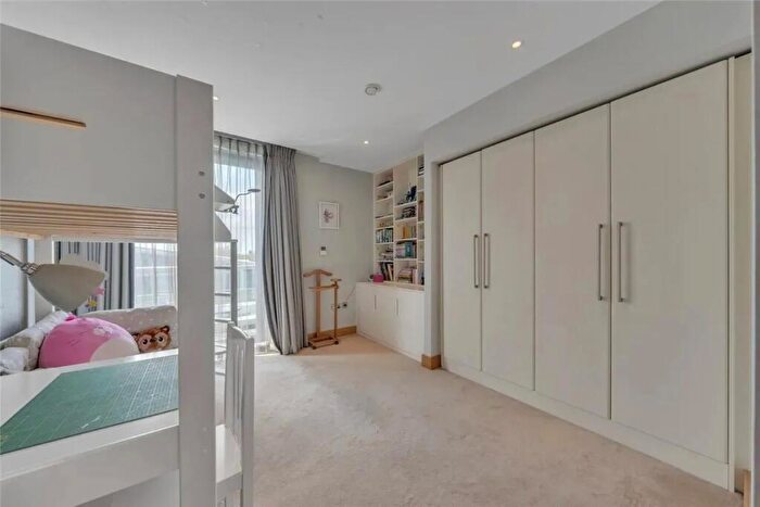 3 Bedroom Flat To Rent In Melrose Apartments, Winchester Road, Belsize Park, NW3