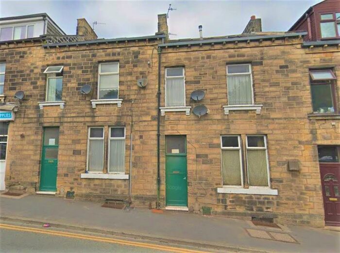 1 Bedroom Ground Flat To Rent In Oakworth Road, Keighley, West Yorkshire, BD21