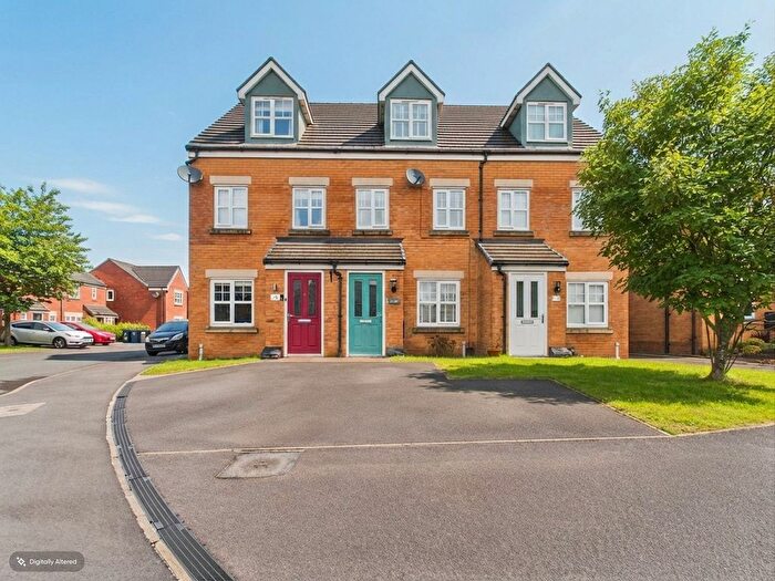 3 Bedroom Town House For Sale In Beacon Green, Skelmersdale, WN8