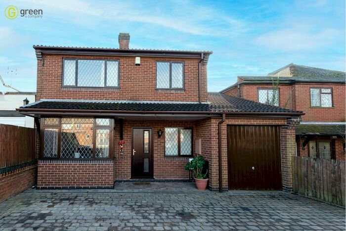 4 Bedroom Detached House For Sale In Knowle Hill, Hurley, CV9