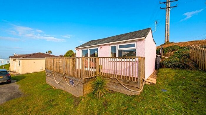 2 Bedroom Bungalow For Sale In Riviere Towans, Hayle, Cornwall, TR27