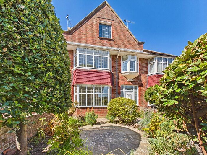 3 Bedroom Terraced House For Sale In Treveor Close, Worthing, BN11