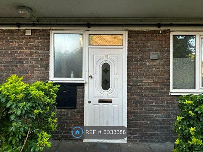 2 Bedroom Flat To Rent In Sligo House, London, E1