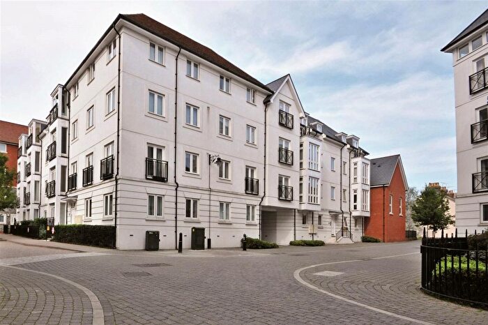 1 Bedroom Flat To Rent In Old Watling Street, Canterbury, CT1