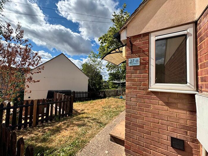 2 Bedroom Flat To Rent In Tilling Crescent, High Wycombe, HP13