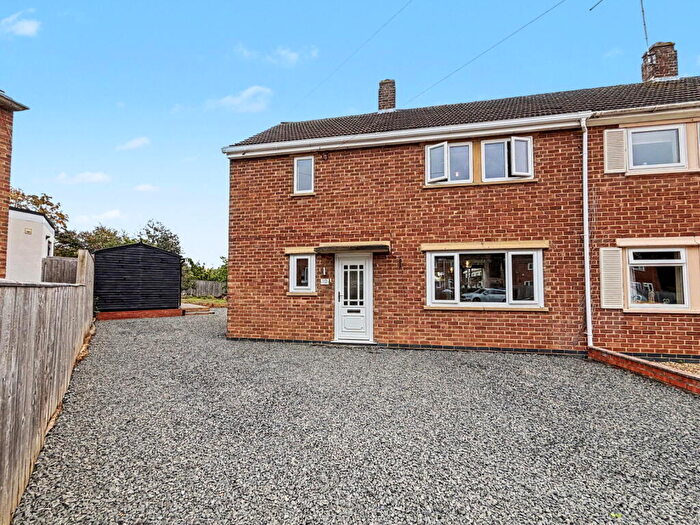3 Bedroom Semi-Detached House For Sale In Orchard Close, Wootton, NN4