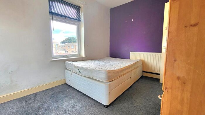 3 Bedroom End Of Terrace House For Sale In Wellington Street, Peterborough, PE1
