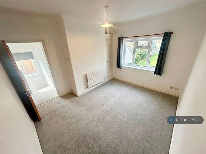 1 Bedroom Flat To Rent In Seafield Road, Bournemouth, BH6