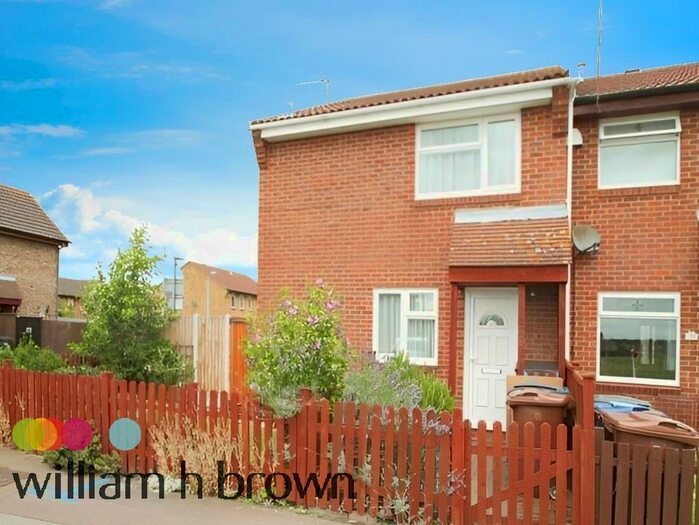 1 Bedroom Terraced House To Rent In Fielding Avenue, Tilbury, RM18