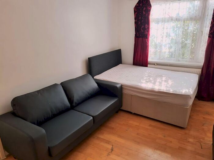 Studio To Rent In Nelson Road, Stanmore, Middlesex, HA7