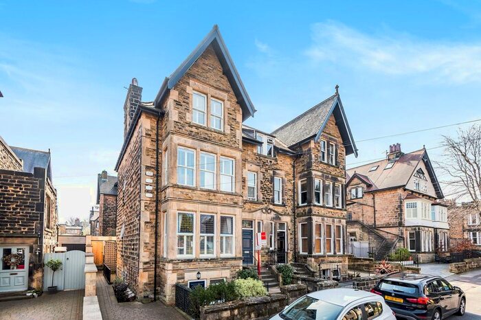 2 Bedroom Flat To Rent In Alderson Road, Harrogate, HG2