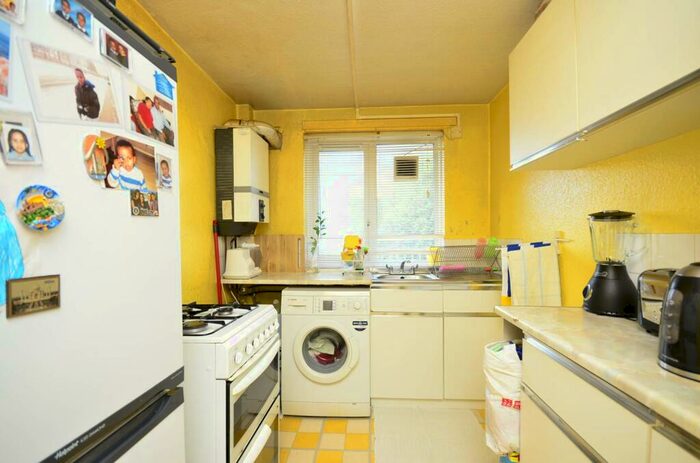 1 Bedroom Flat To Rent In Carlton Vale, Queen's Park, London, NW6