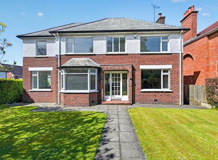 4 Bedroom Detached House For Sale In Upper Malone Road, Belfast, BT9