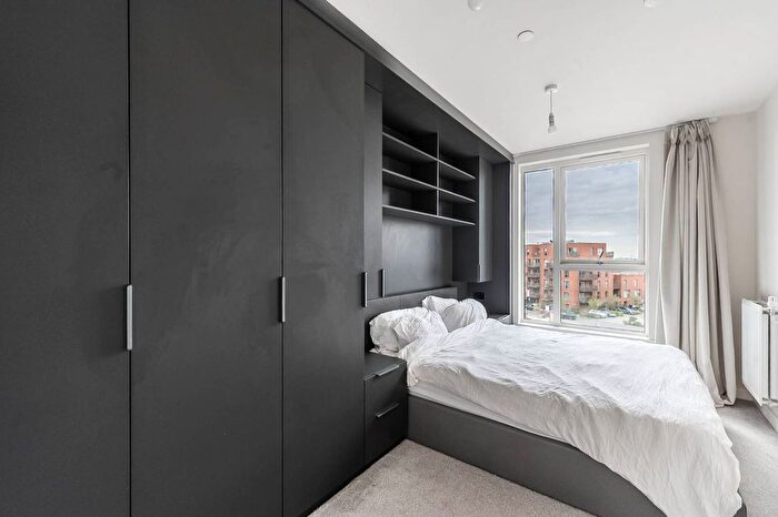 1 Bedroom Flat To Rent In Henry Strong Road, Harrow, HA1