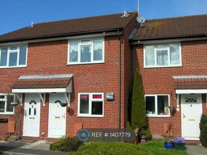 3 Bedroom Terraced House To Rent In Moore Close, Ash / Tongham, GU10