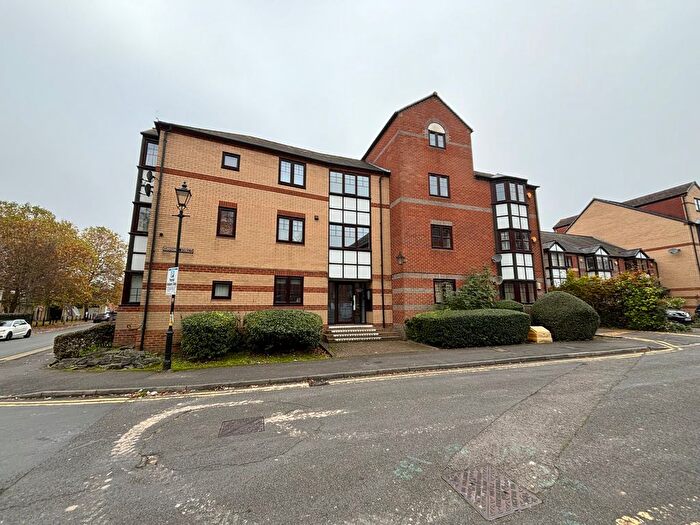 1 Bedroom Flat To Rent In Simmonds Street, Reading, RG1