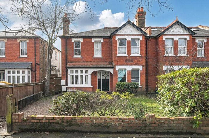 4 Bedroom Semi Detached House For Sale In Farnaby Road, Bromley, BR1