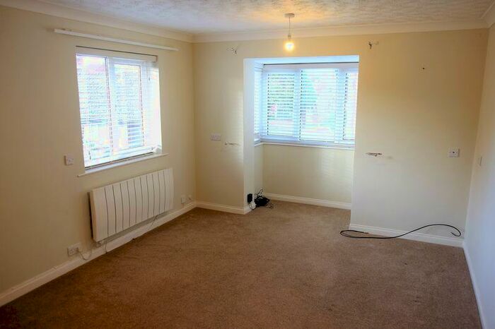 1 Bedroom Flat To Rent In Kimbolton Court, Cobden Avenue, Peterborough, PE1