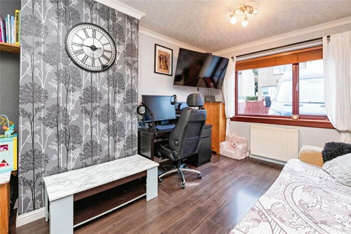 2 Bedroom Terraced House For Sale In Chapelfauld Green, Dunfermline, KY11