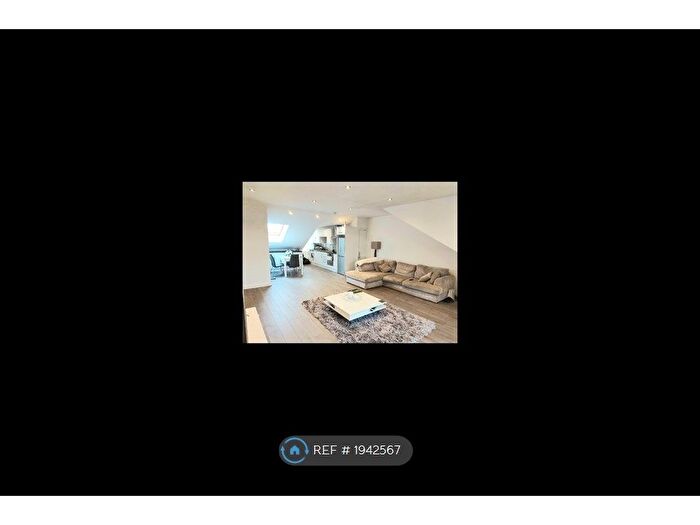 2 Bedroom Flat To Rent In Haydock Close, Hornchurch, RM12