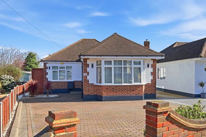 3 Bedroom Detached Bungalow For Sale In The Ryde, Leigh-on-Sea, SS9