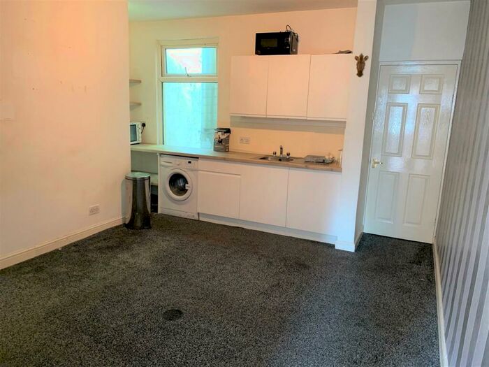 1 Bedroom Apartment To Rent In Bury New Road, Prestwich, Manchester, M25
