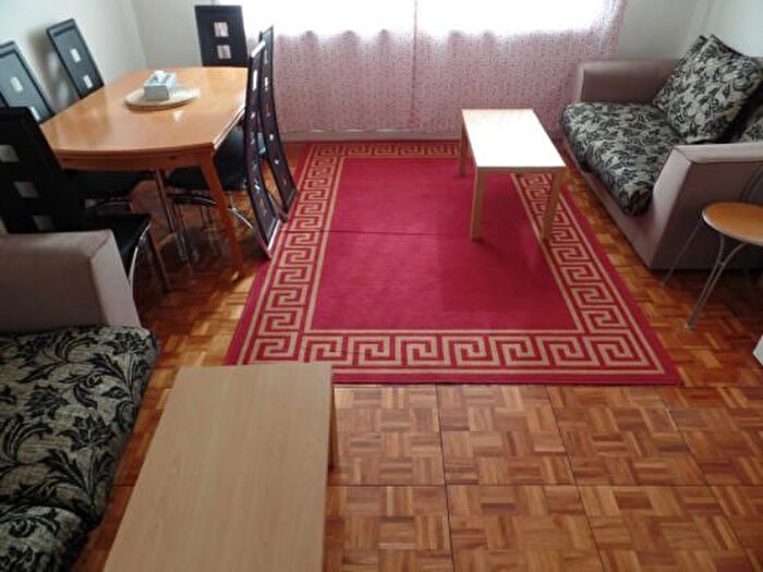 2 Bedroom Flat To Rent In Marmot Road, Hounslow, TW4