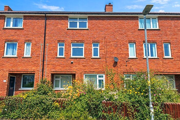 2 Bedroom Terraced House For Sale In Parkhead Square, Blaydon-On-Tyne, NE21