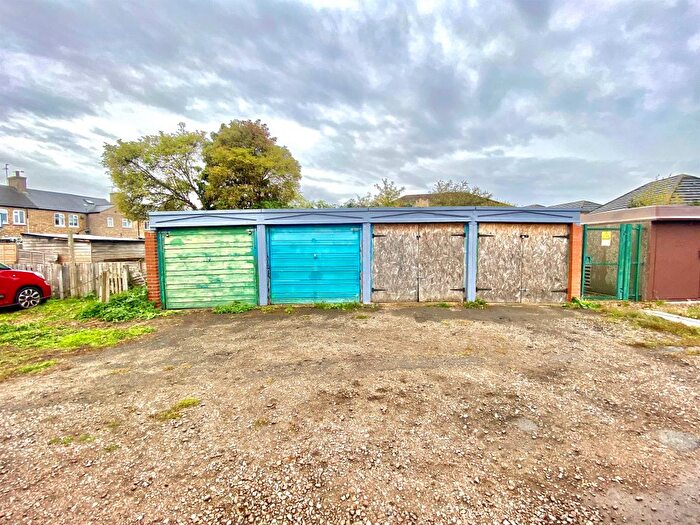 Property For Sale In Riverbank Close, March, PE15