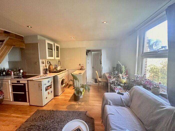 1 Bedroom Flat To Rent In Green Lanes, London, N4
