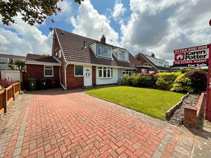 4 Bedroom Semi-Detached House For Sale In Whitby Avenue, Crossens, Southport, PR9