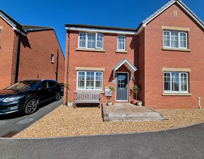 5 Bedroom Detached House To Rent In Trem Y Llwyfen, Bridgend, CF35