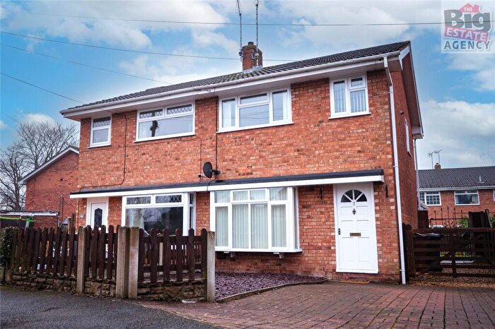 3 Bedroom Semi-Detached House To Rent In Haydon Way, Garden City, CH5