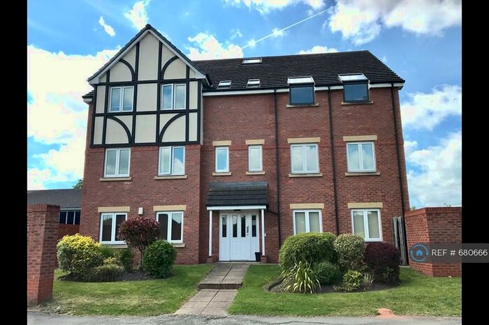 2 Bedroom Flat To Rent In Laburnum Court, Crewe, CW2
