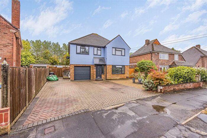 4 Bedroom Detached House For Sale In Norris Gardens, Warblington, Havant, PO9