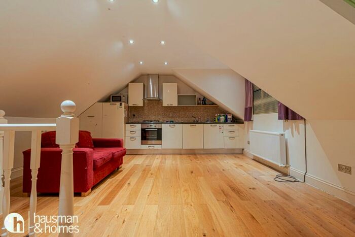 1 Bedroom Flat To Rent In Dartmouth Road, Hendon, NW4