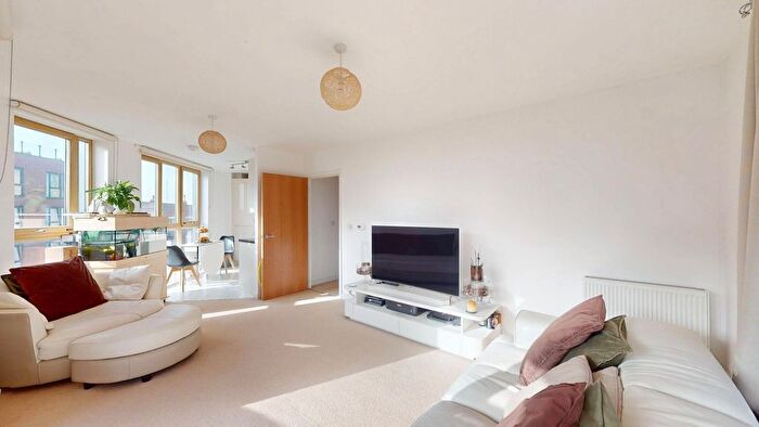 2 Bedroom Flat For Sale In Bensham Lane, Croydon, CR0