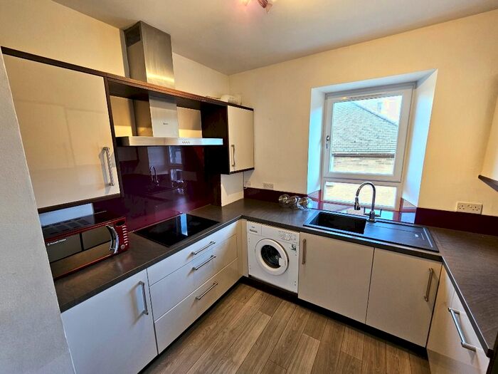 2 Bedroom Flat To Rent In Hilton Road, Hilton, Aberdeen, AB24