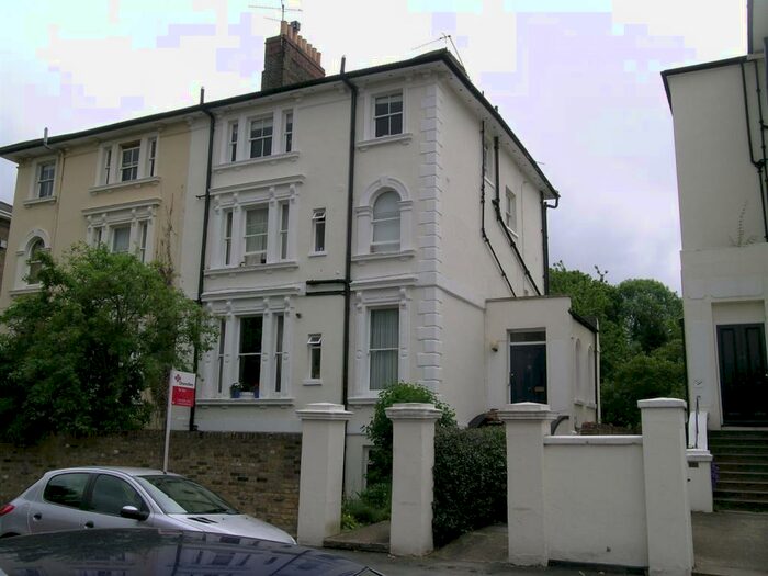 1 Bedroom Flat To Rent In Uxbridge Road, Kingston, KT1