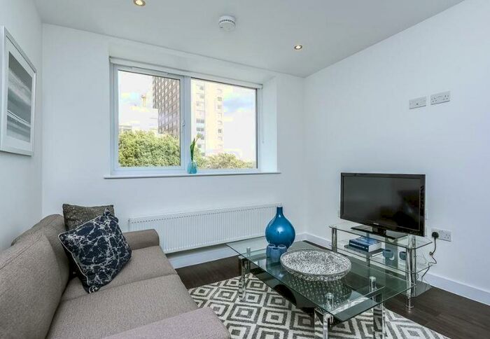 2 Bedroom Apartment To Rent In Wellesley Road, Sutton, SM2