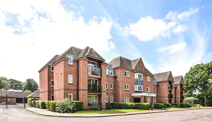 2 Bedroom Flat For Sale In The Avenue, Herondean The Avenue, PO19