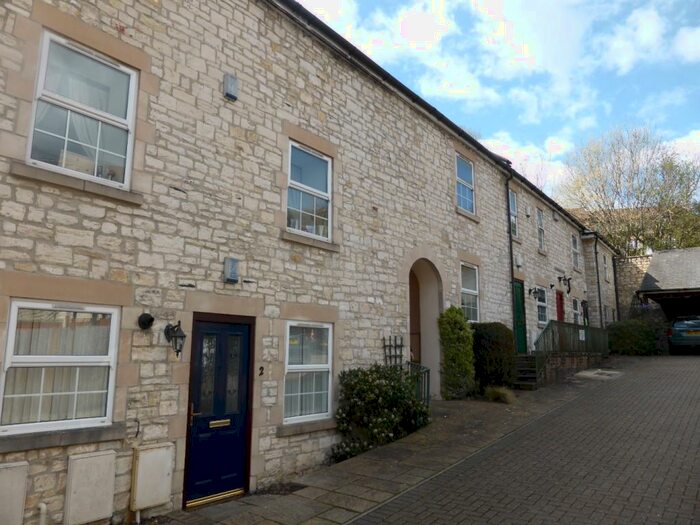 2 Bedroom Ground Flat To Rent In Radstock, Somerset, BA3